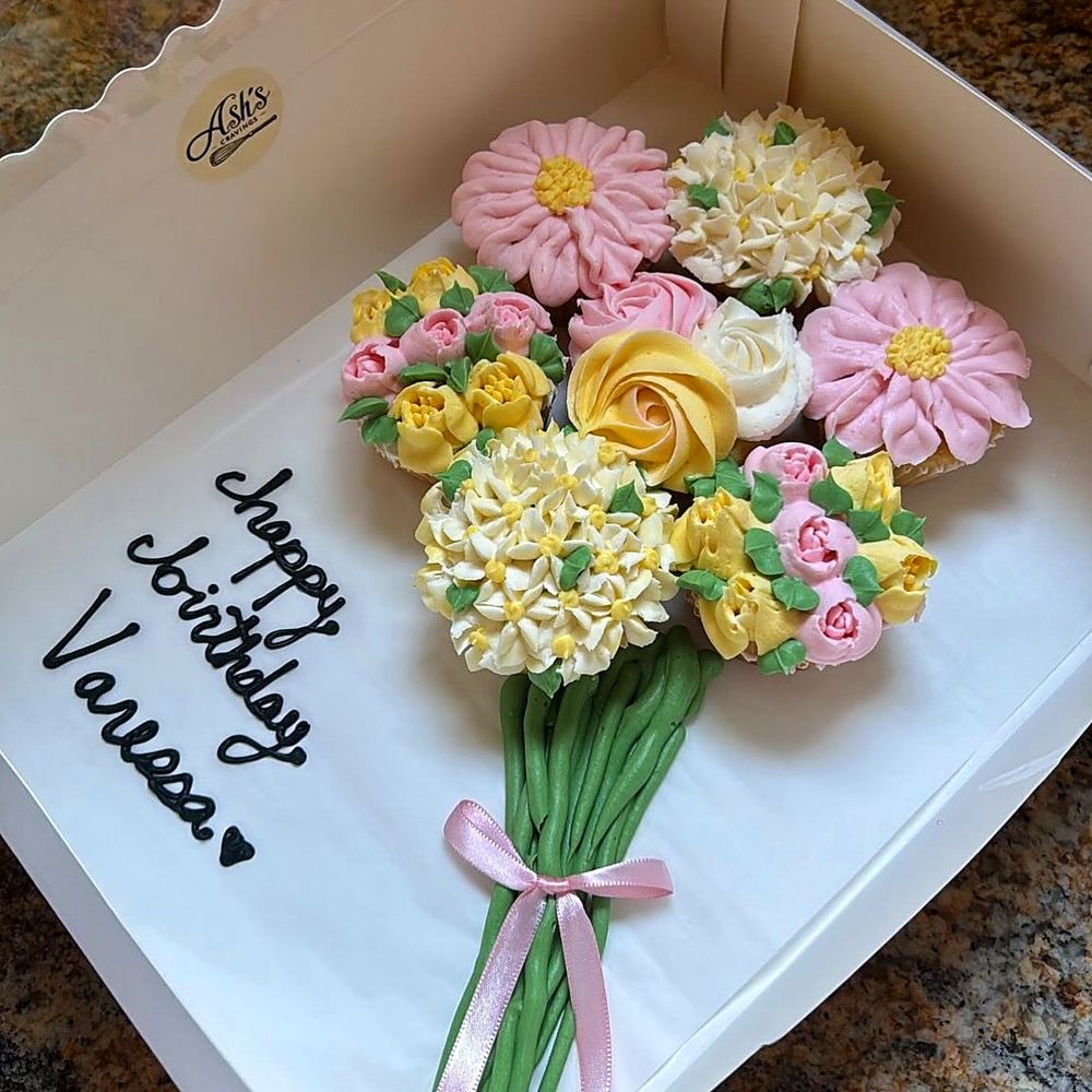 Custom cake 14